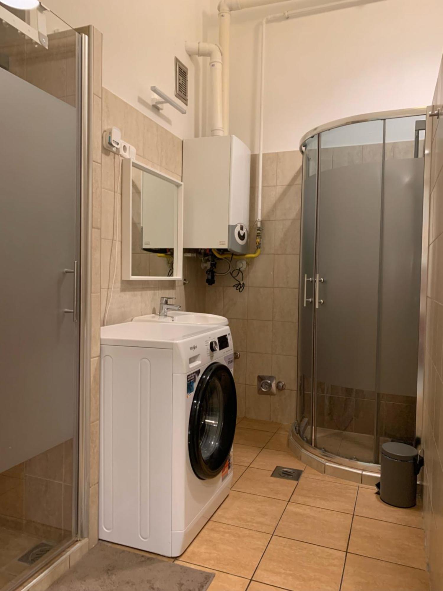 Rooms For Rent In Centre بودابست المظهر الخارجي الصورة